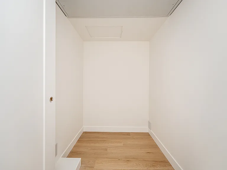 6812 Oak St #A — Photo 22