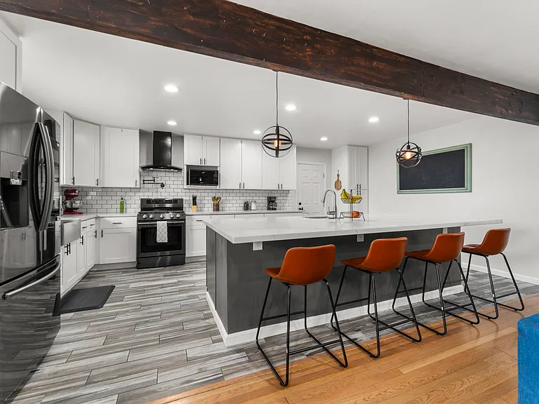 15015 Lindhall Way — Photo 26