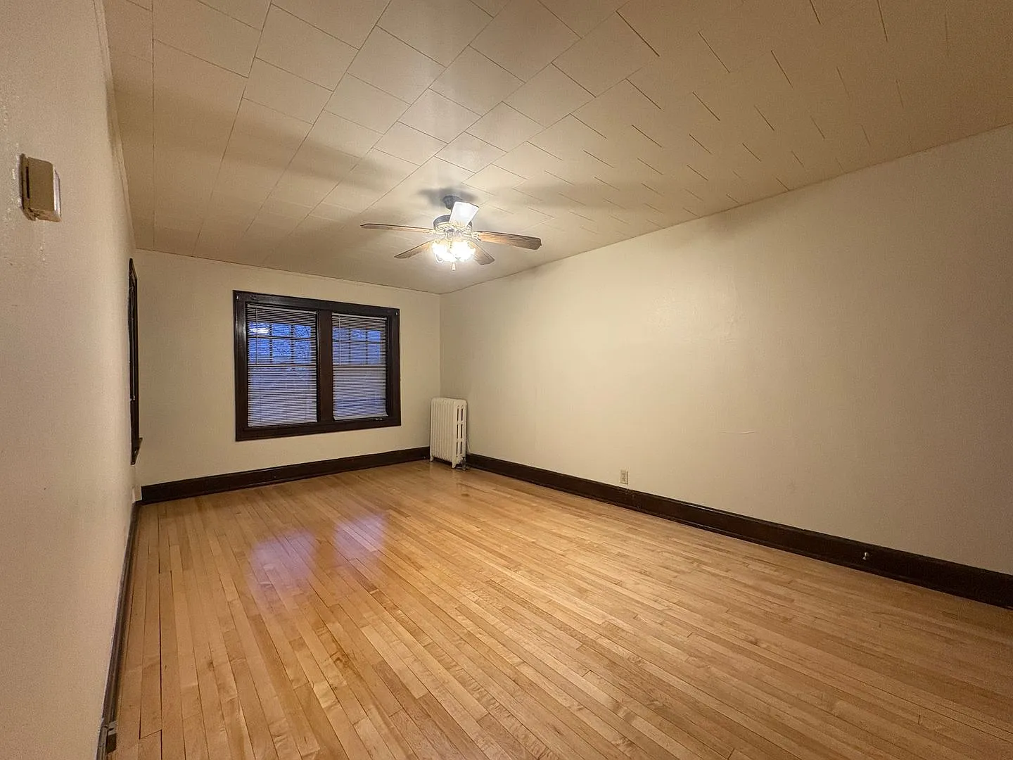 2637 N Cramer St — Photo 2
