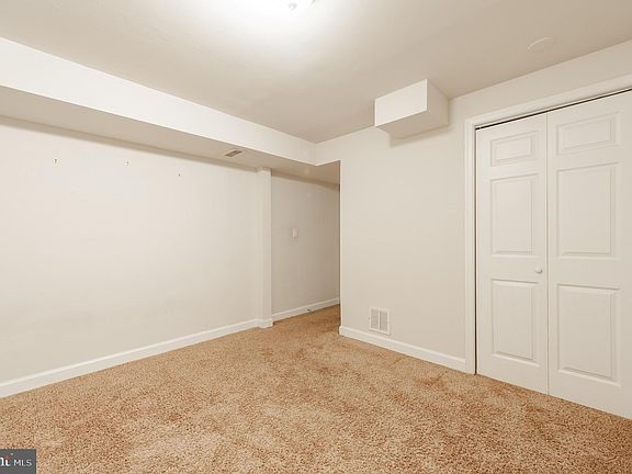 5th image of 1709 Dogwood Dr