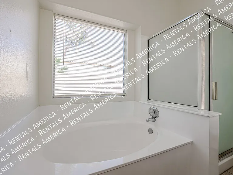 3930 E Harvard Ave — Photo 19