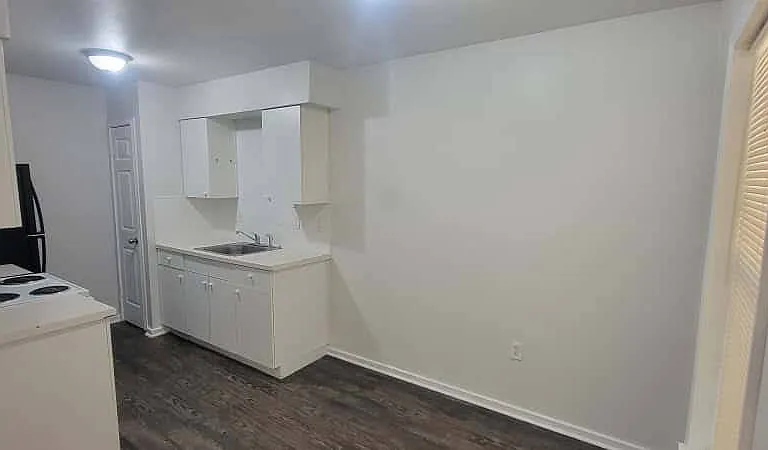 130 Town St #105 — Photo 21
