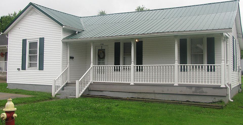 1st image of 136 Lincoln St.