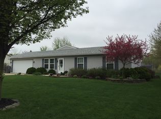 1045 S Jackson St, Nappanee, IN 46550