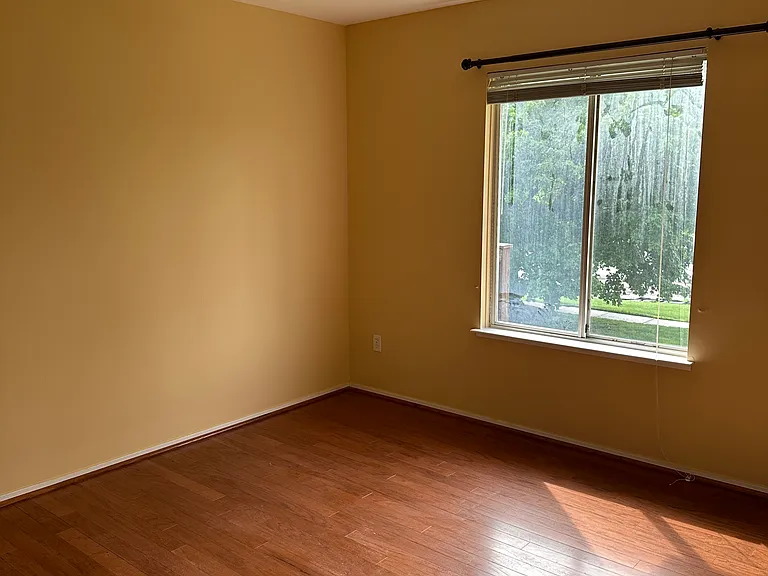 45000 Bayview Dr #4 — Photo 8