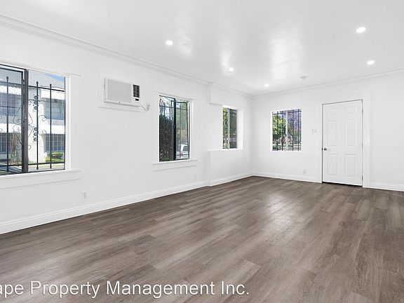 5th image of 2501 3rd Ave #2501