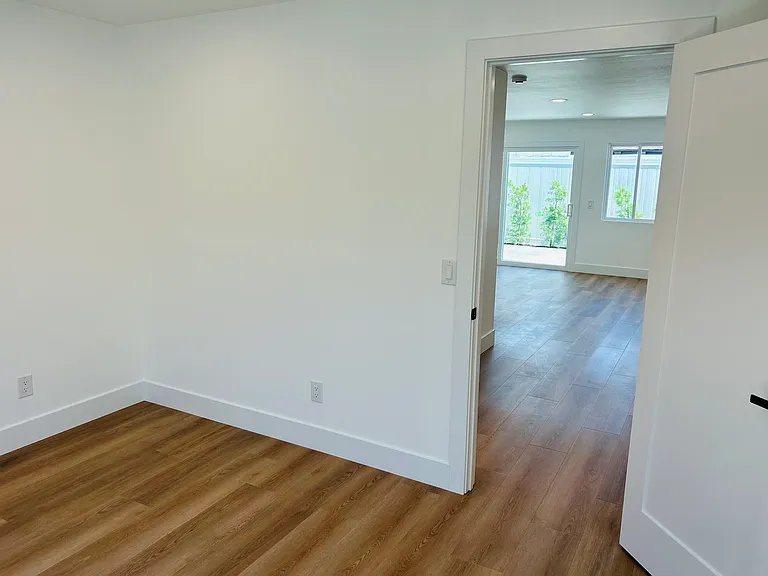 6281 Balmoral Dr #2 — Photo 28