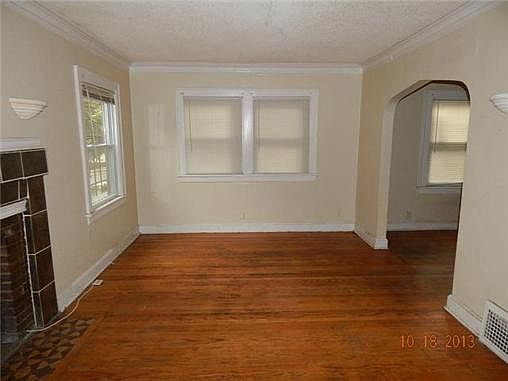 4th image of 3317 E 51st St