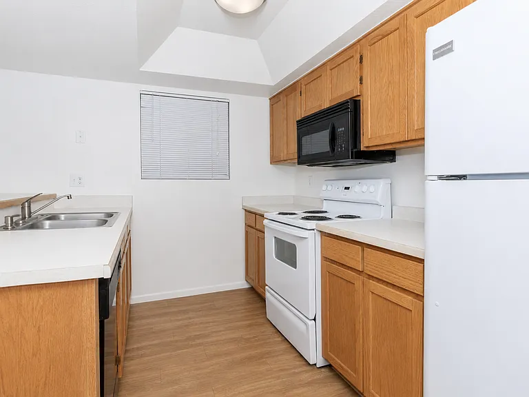 Rio Cancion Apartments — Photo 68
