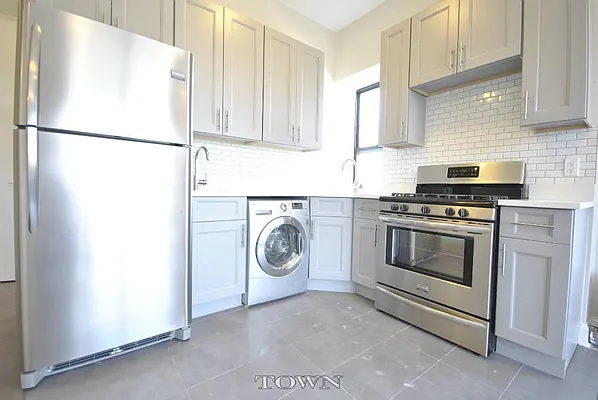 Rented by Town Residential | media 34