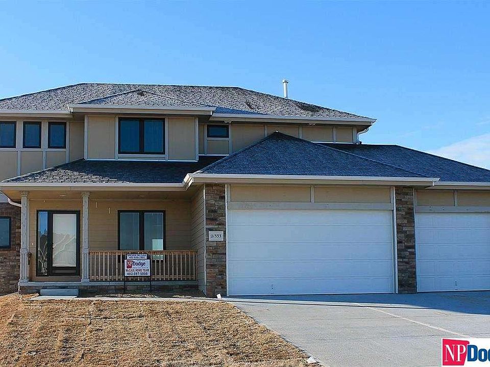 1st image of 21333 Castlerock Ln