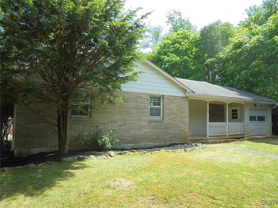 1st image of 102 Holiday Dr