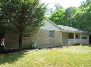 102 Holiday Dr, White Haven, PA 18661