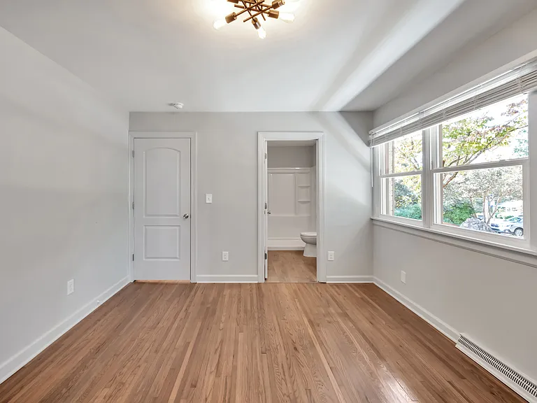 316 Hillsboro St — Photo 23