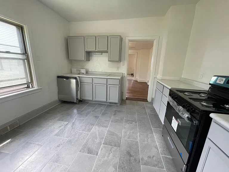 2037 Wiemann Ave — Photo 8
