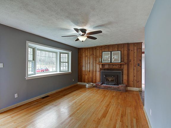 4th image of 4309 Sussex St
