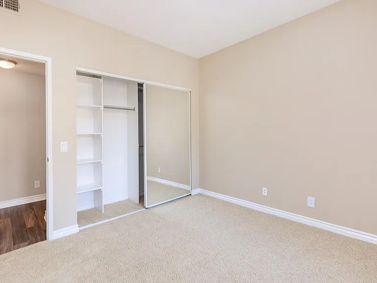 Villas Antonio Apartment Homes — Photo 40