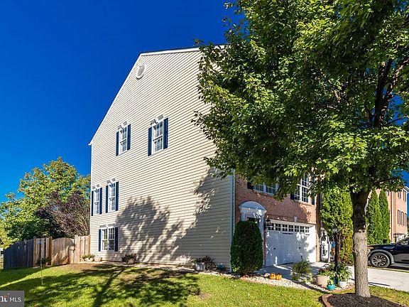 5th image of 6021 Popes Creek Pl