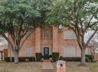 7929 Kristina Ln, North Richland Hills, TX 76182
