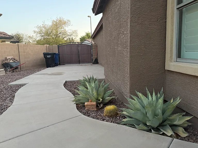 3558 E Anika Dr — Photo 3