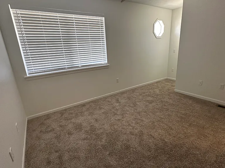 2 Green Meadow Ln #C — Photo 10
