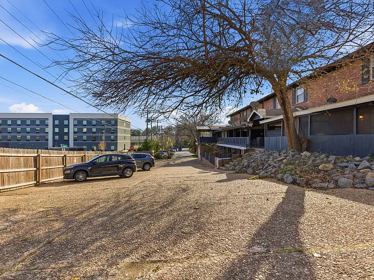 517 Chickadee Dr #F — Photo 22