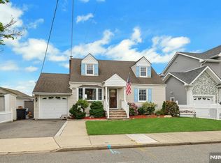 23 William St, Saddle Brook, NJ 07663