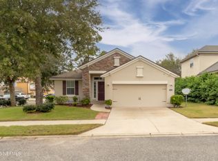 211 Amber Ridge Rd, Jacksonville, FL 32218