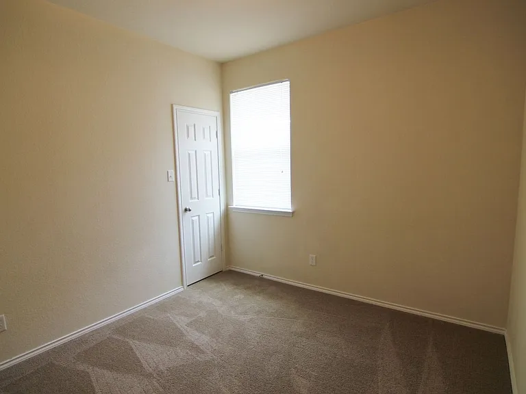 341 Placid Mdw — Photo 20