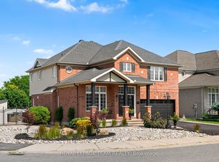 41 Blackshire Cir S, Ottawa, ON K2J5M2