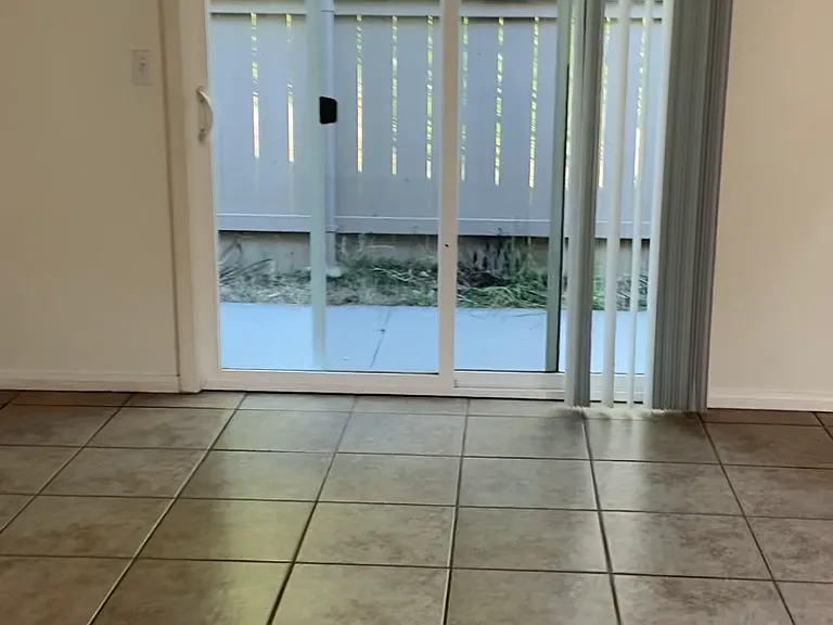 7878 Camino Glorita — Photo 3