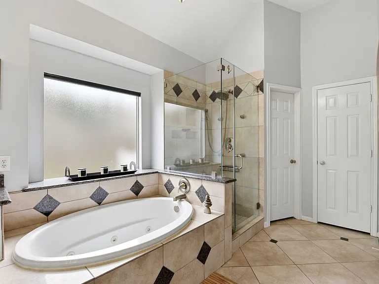2105 Mossy Trail Dr — Photo 21
