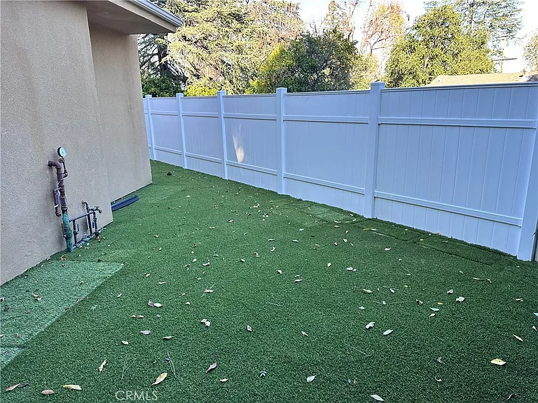 5371 Topeka Dr — Photo 30