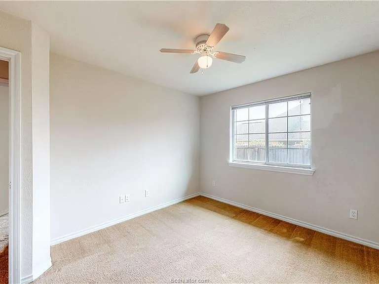 3746 Oldenburg Ln — Photo 11