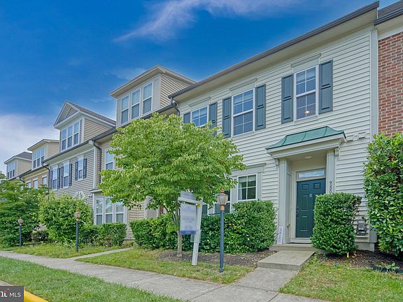 2nd image of 9220 Alvyn Lake Cir