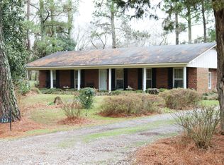 523 S Church St, Okolona, MS 38860