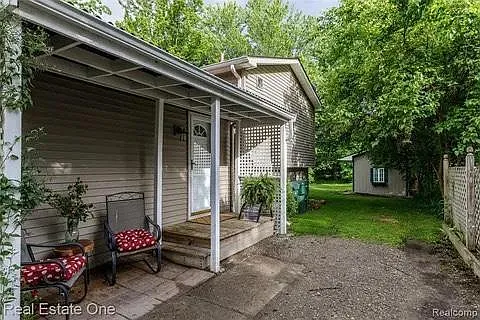 718 Miller Rd — Photo 13