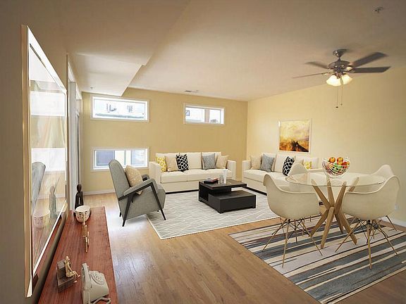 2nd image of 915 S Oak Park Ave APT 2B