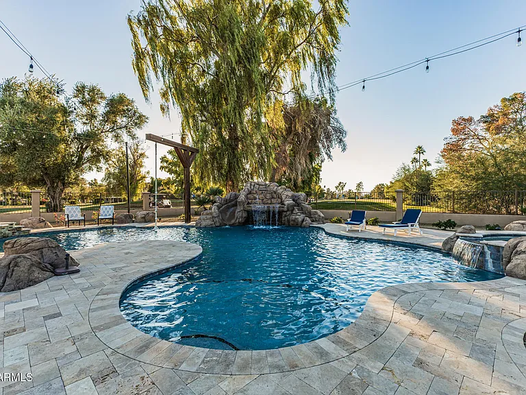 5821 E Cactus Rd — Photo 57