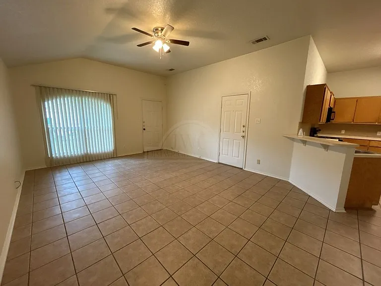 306 Jeff Gordon Dr — Photo 5