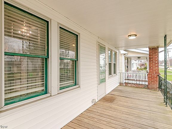 3rd image of 1203 Mayfield Ridge Rd