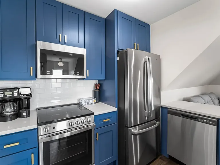 1059 Asbury Ave #3 — Photo 6