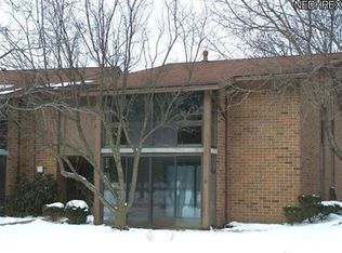 22948 Mastick Rd APT 103, Fairview Park, OH 44126