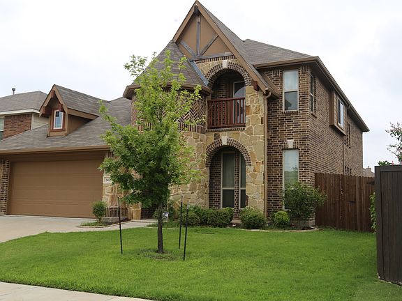 3rd image of 1410 Sparrow Dr