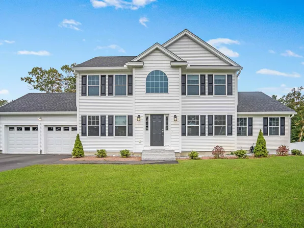 146 Standish Lane, Hudson, NH 03051