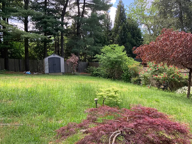 6 Grovepoint Ct — Photo 22