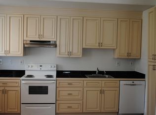 322 Palmer Hill Rd #A, Riverside, CT 06878