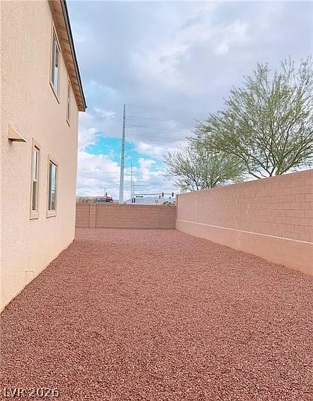 8593 Gabby Creek Dr — Photo 15