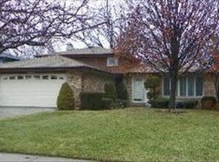 6644 W 91st Pl, Oak Lawn, IL 60453
