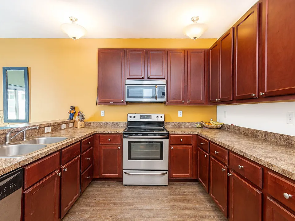 2404 Leytonstone Dr
